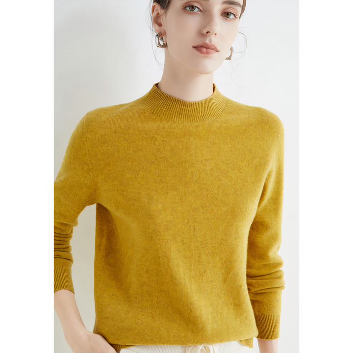 "Women's red cashmere sweater Evelina, luxurious knitwear with elegant design and unmatched softness, ideal for all seasons."