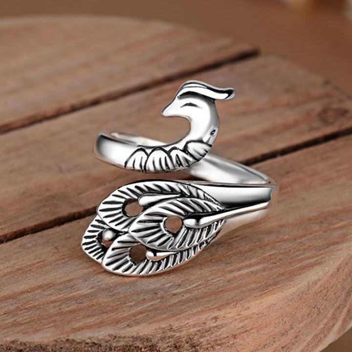 Craft supplies: adjustable yarn guide ring, a practical tool for knitters and crocheters.