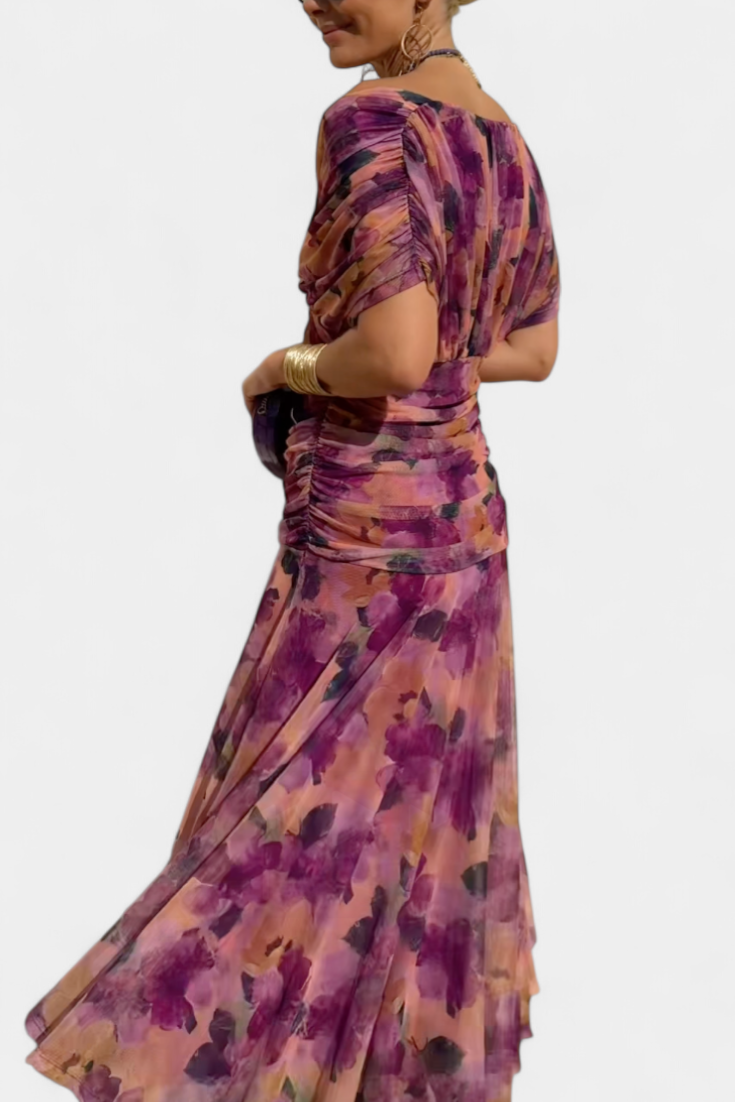 Versatile women's elegant floral maxi dress, ideal for summer parties and special occasions.