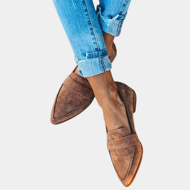Modern women's stylish pointed-toe loafers, elegant slip-on shoes perfect for contemporary chic & comfort.