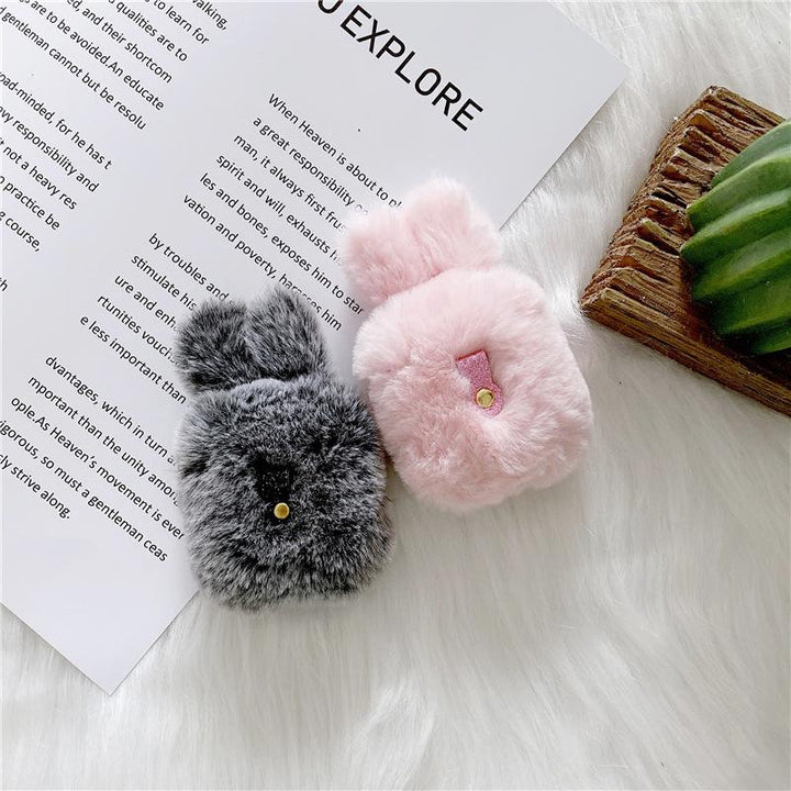 Unisex grey fluffy earbud case, shockproof accessory, protective cover for earphones