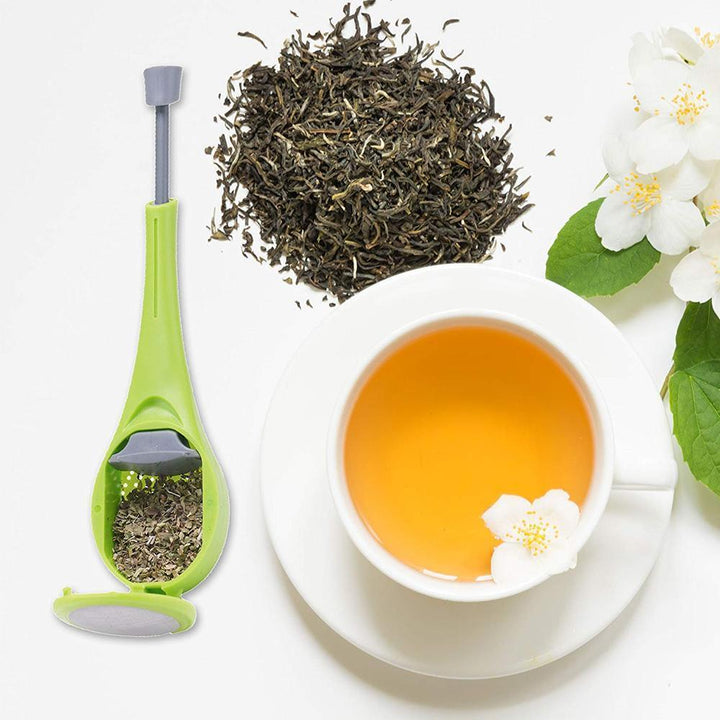 Modern green tea infuser spoon, easy to use; perfect for brewing loose leaf green teas.
