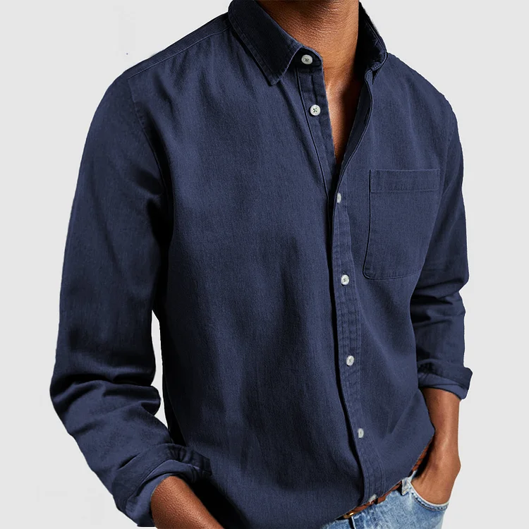 Men's long sleeve casual button-down shirt for everyday style. Regular fit, versatile.