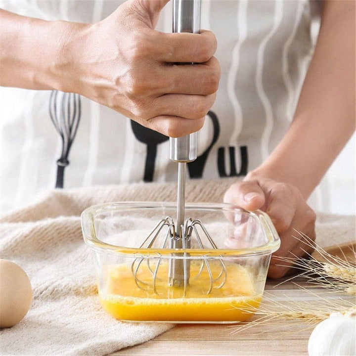 Semi-automatic stainless steel whisk, perfect for baking and cooking food prep