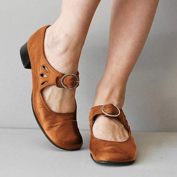 Comfortable women's flats with adjustable buckle strap, versatile footwear for everyday.