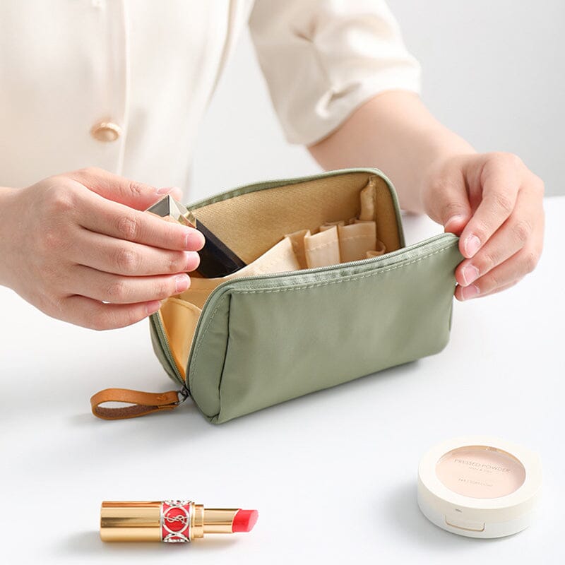 Portable makeup organizer for women, large capacity travel cosmetic pouch