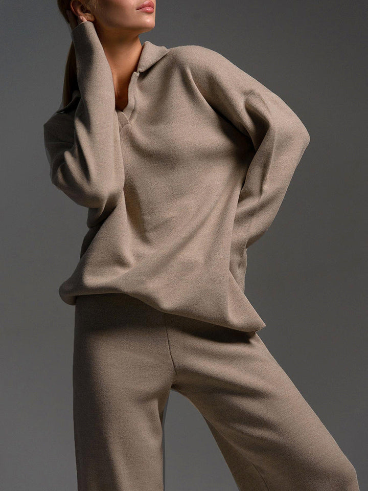 Comfortable women's relaxed fit khaki lounge set, a versatile two-piece winter outfit
