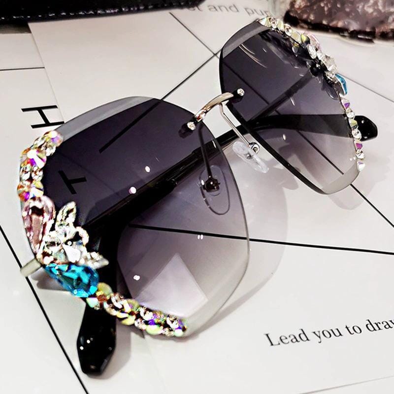 Stylish women's vintage rimless sunglasses, excellent for sun protection and fashion